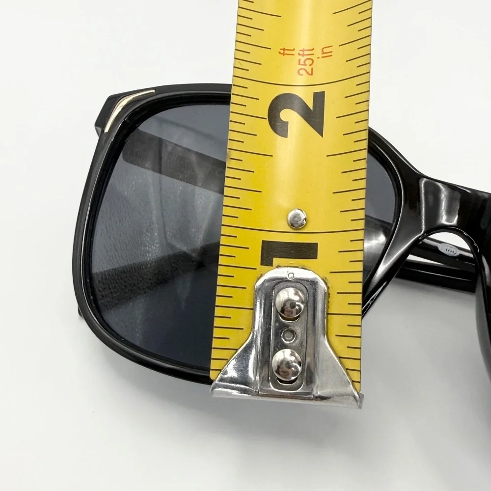 Foster Grant Black Square Sunglasses Gold Accents FG 26 512 BLK Women Oversized